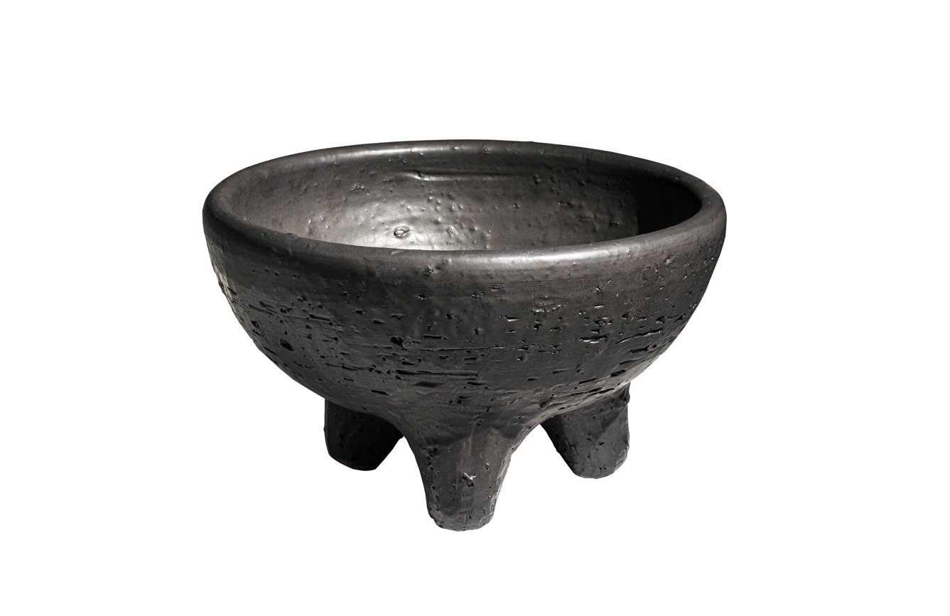 Gravity - Black 3 Legged Bowl