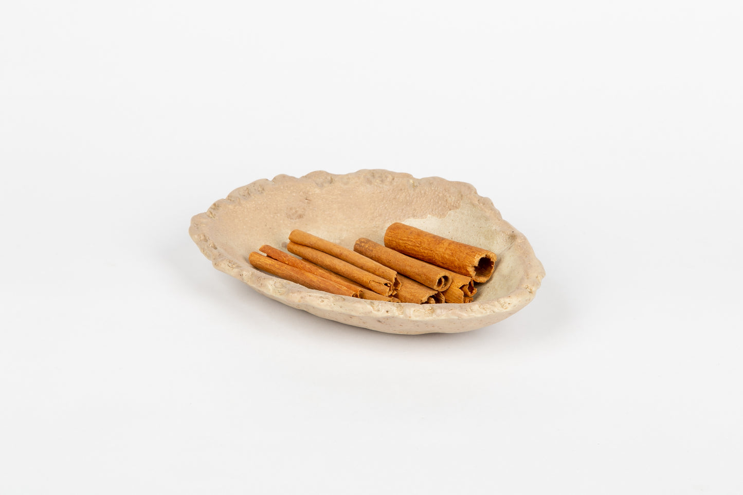 Seaside - Serving - Ivory white Base / 18 / 12 (AA-8296D8318)