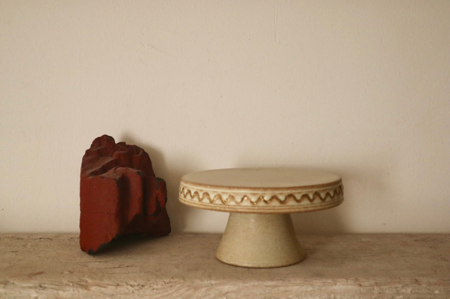 Accessories - Cake Stand - Ivory White & Gold
